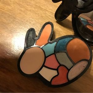 Milano eyeshadow and foundation in the qute spring palette never used